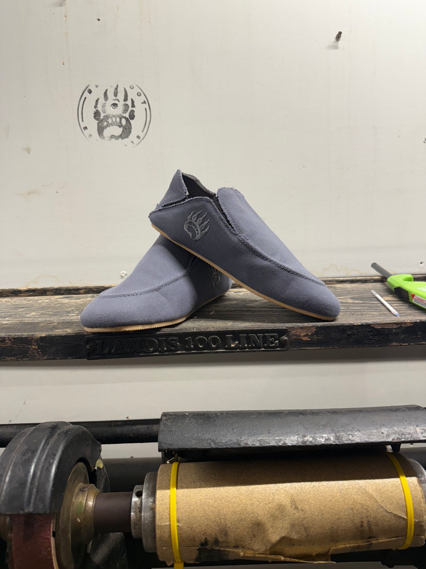 Bearly Used Footwear