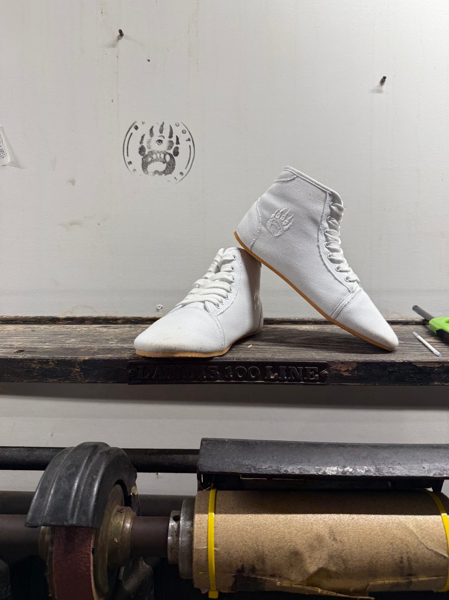 Bearly Used Footwear