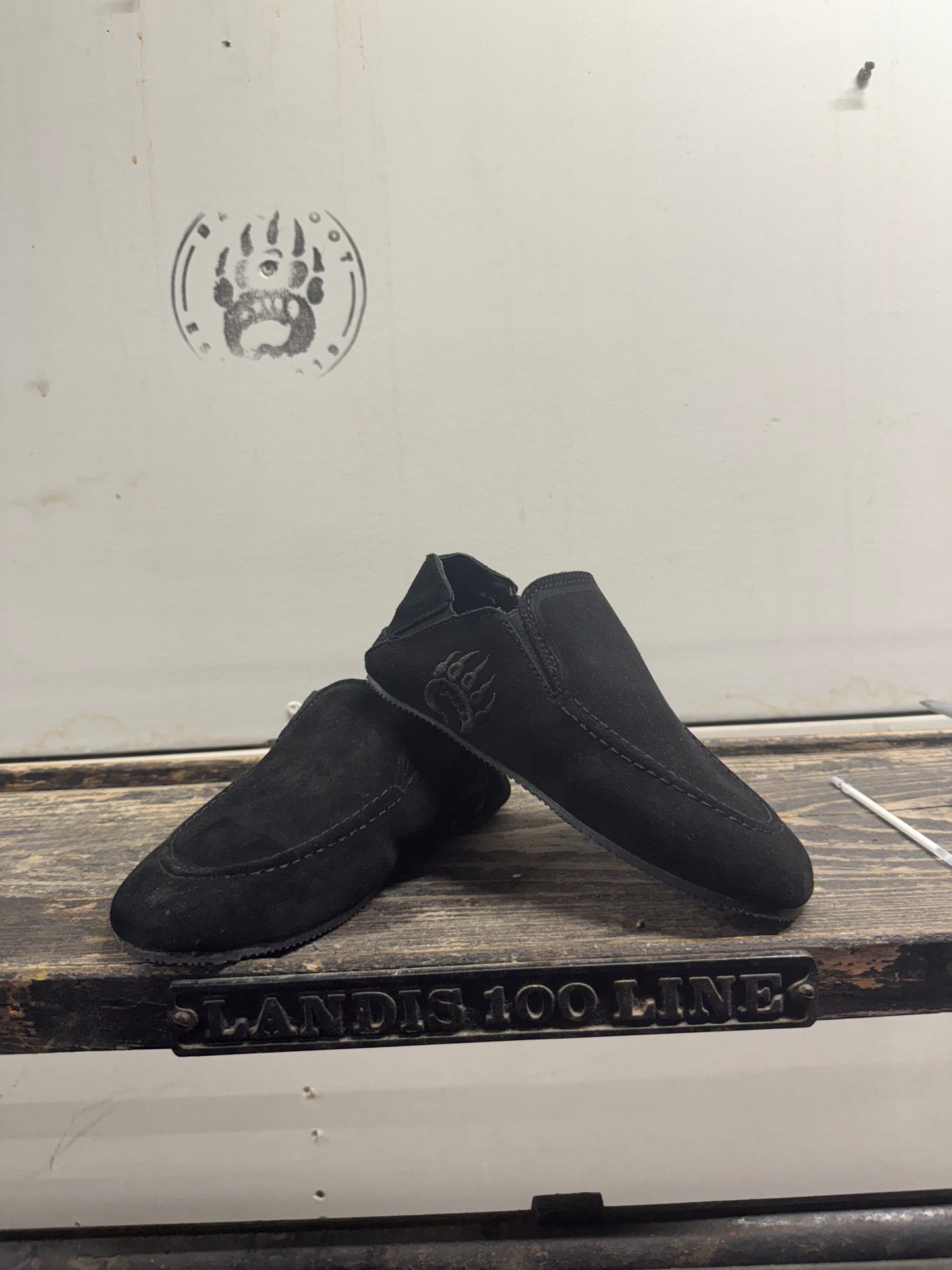 Bearly Used Footwear