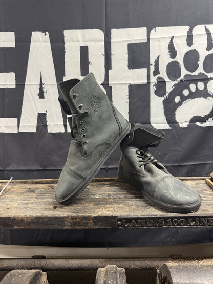 Bearly Used Footwear