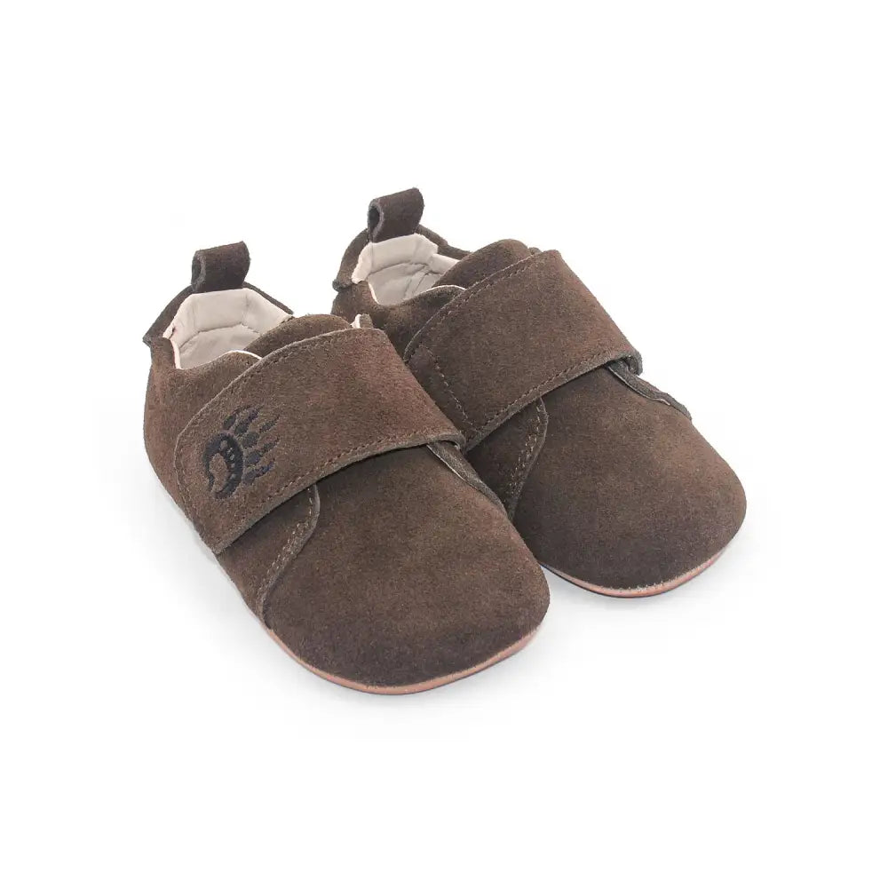 Cub SV Cocoa brown suede baby shoes with velcro and bear logo for toddler’s natural development