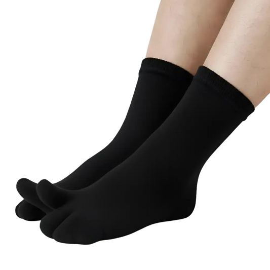 Black Polar Feet fleece tabi socks, soft stretchy five-finger design