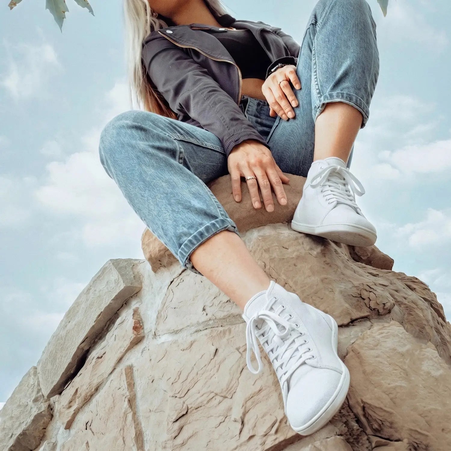 White high-top ursus chtg2 arctic sneakers with laces barefoot shoe wide toe-box minimalist design ensures durability