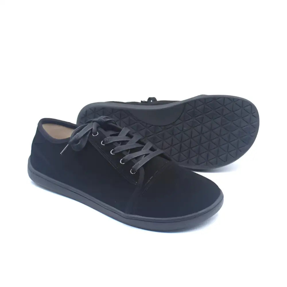 Ursus SLTG2 black barefoot shoe with lace-up canvas and textured sole